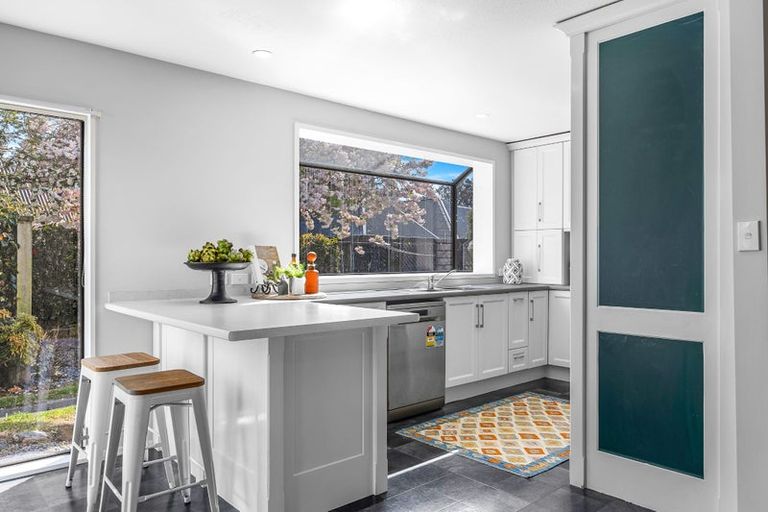 Photo of property in 3 Pentonville Close, Westmorland, Christchurch, 8025