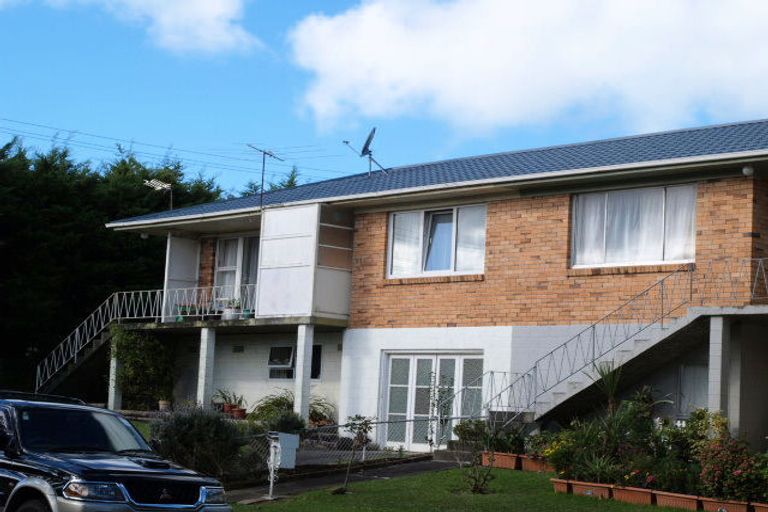 Photo of property in 2a Yeoman Place, Howick, Auckland, 2014