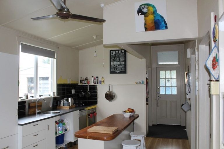 Photo of property in 25 Ruahine Street, Dannevirke, 4930