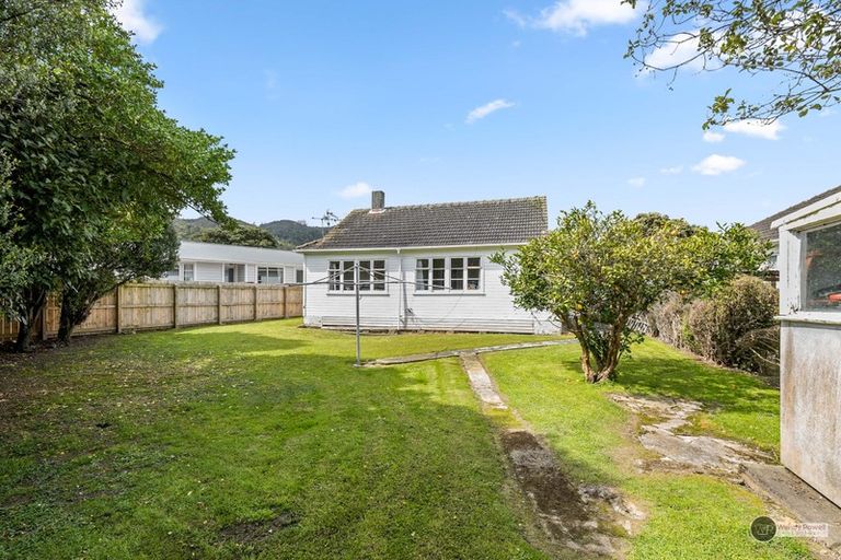 Photo of property in 21 Hunter Street, Taita, Lower Hutt, 5011