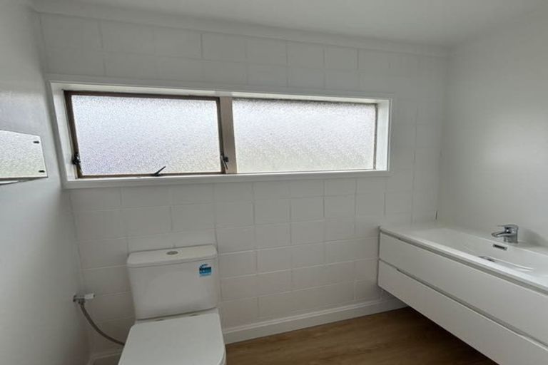Photo of property in 1/35 Trentham Road, Papakura, 2110