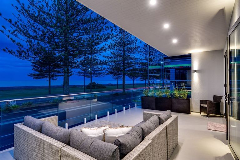 Photo of property in 607 Marine Parade, Napier South, Napier, 4110
