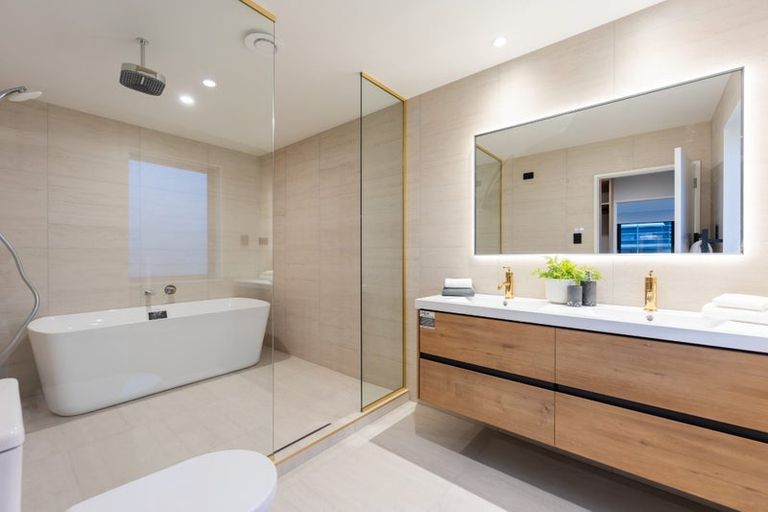 Photo of property in 3 Waitai Close, Long Bay, Auckland, 0630