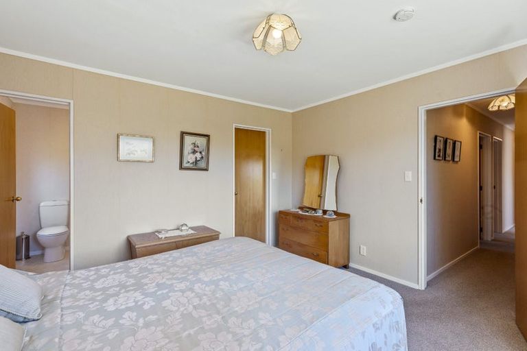 Photo of property in 5 College Drive, Paraparaumu, 5032