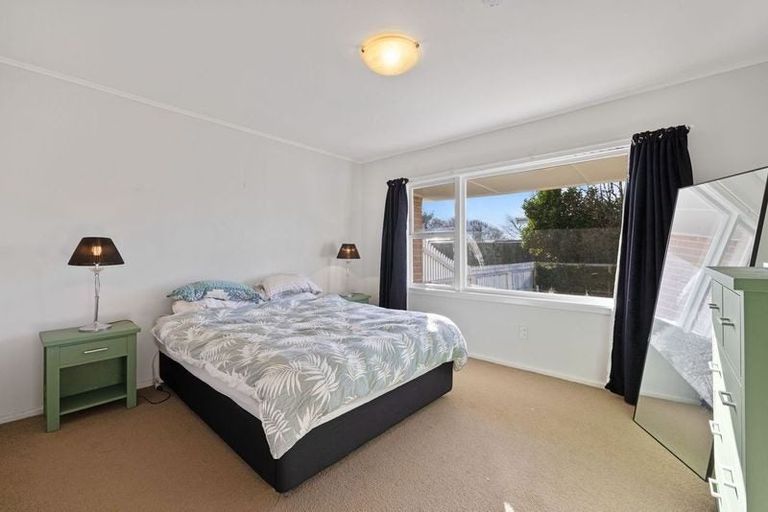 Photo of property in 2/9a Curletts Road, Sockburn, Christchurch, 8042