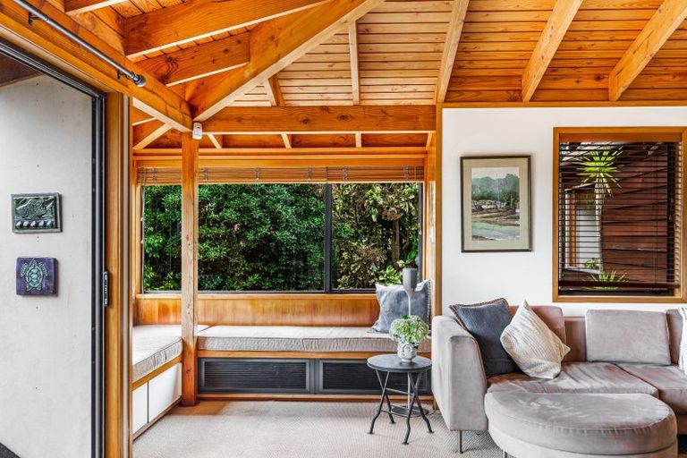 Photo of property in 3 Park Rise, Campbells Bay, Auckland, 0630