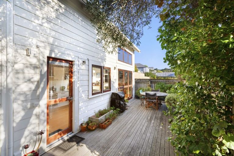 Photo of property in 13a Porritt Avenue, Mount Victoria, Wellington, 6011