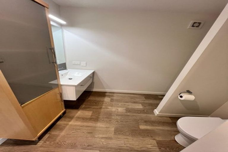 Photo of property in 3/6 Braemar Road, Rothesay Bay, Auckland, 0630