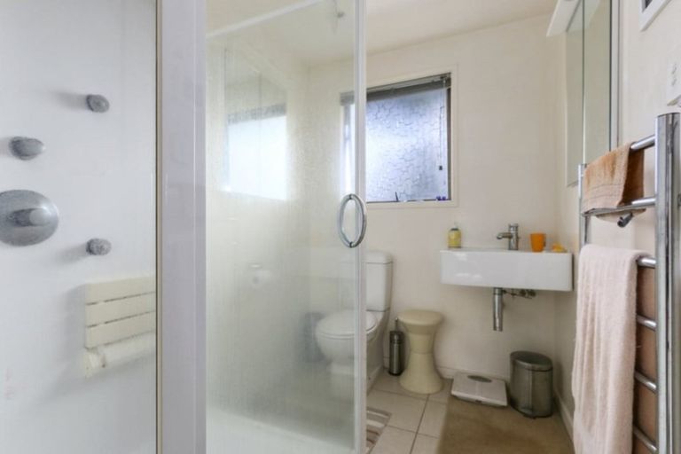Photo of property in 2/14 Hayden Street, Freemans Bay, Auckland, 1011