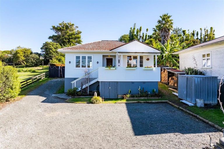 Photo of property in 9 Marshall Road, Kaiwaka, 0573
