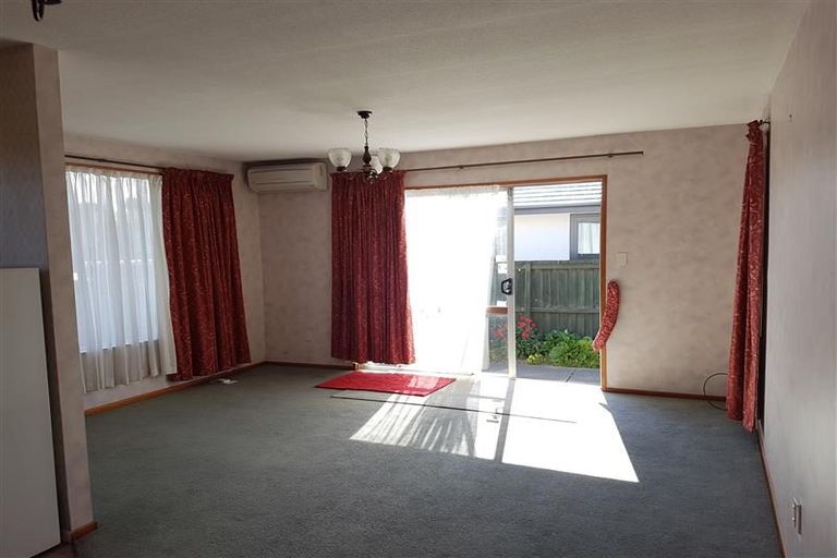 Photo of property in 1/53 Kuaka Crescent, Bromley, Christchurch, 8062