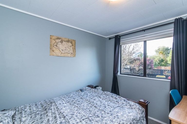 Photo of property in 6 Campbell Avenue, Paraparaumu, 5032