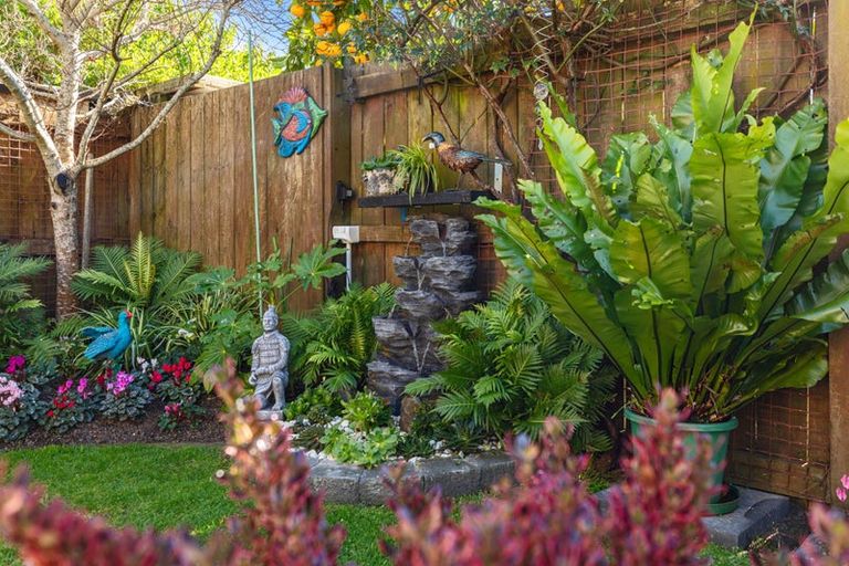 Photo of property in 21 Kahira Crescent, Papamoa Beach, Papamoa, 3118