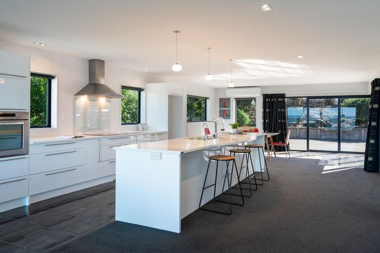 Photo of property in 32 Bedford Parade, Brighton, Dunedin, 9035