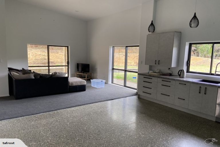 Photo of property in 1056 Woodcocks Road, Kaipara Flats, Warkworth, 0981