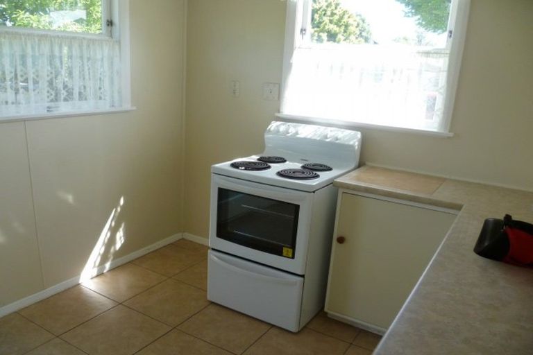 Photo of property in 5 Ranfurly Street, Hokowhitu, Palmerston North, 4410