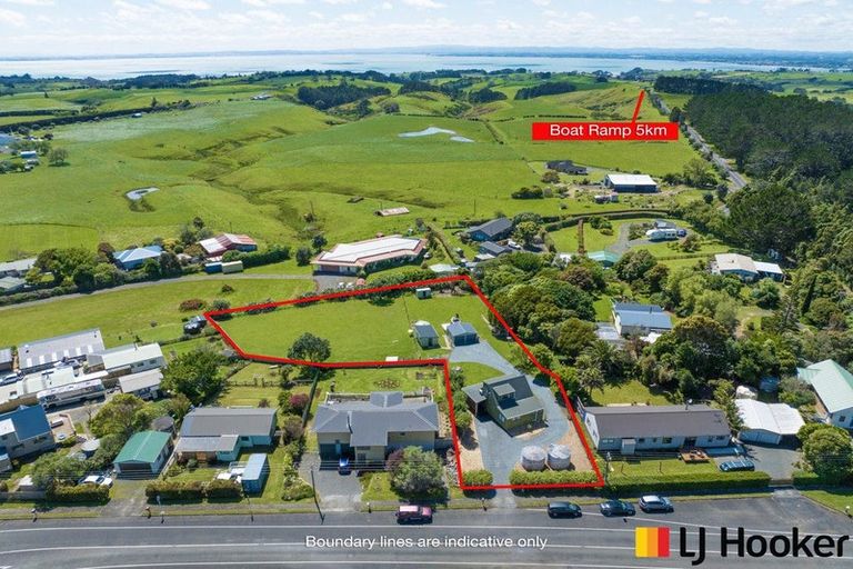 Photo of property in 11 Matakawau Road, Awhitu, Waiuku, 2684