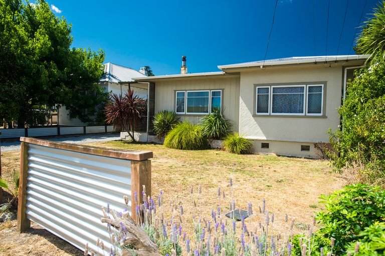 Photo of property in 27 Perry Street, Mangapapa, Gisborne, 4010