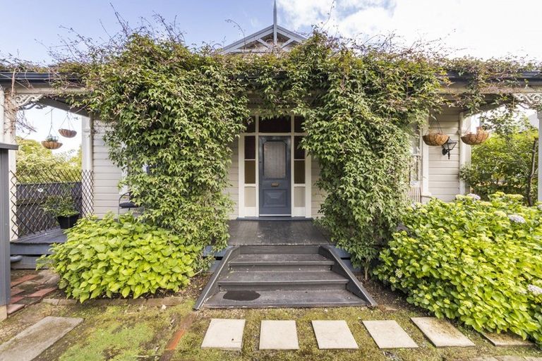 Photo of property in 459a Featherston Street, Palmerston North, 4414
