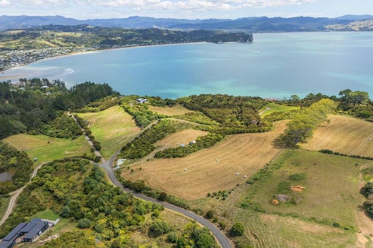 Photo of property in 404 Lees Road, Hahei, Whitianga, 3591