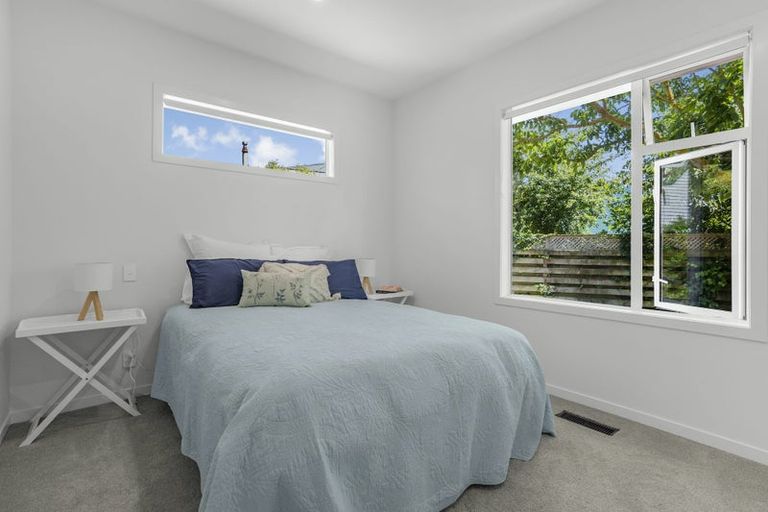 Photo of property in 23 Pukatea Street, Eastbourne, Lower Hutt, 5013