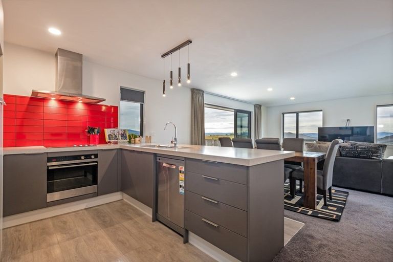 Photo of property in 30 Macdonald Heights, Feilding, 4702