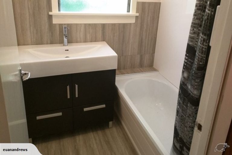 Photo of property in 2/54 Akatarawa Road, Brown Owl, Upper Hutt, 5018