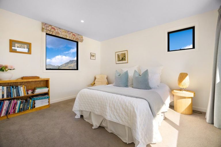 Photo of property in 47 Jacks Point Rise, Jacks Point, Queenstown, 9371