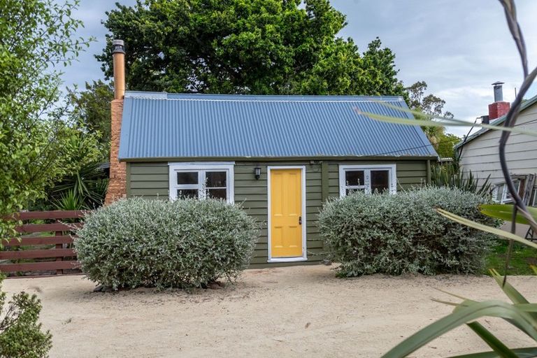 Photo of property in 140 Fitzherbert Street, Featherston, 5710