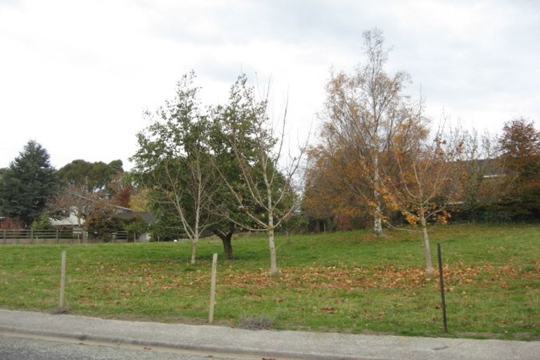 Photo of property in 11 Back Street, Tapanui, 9522