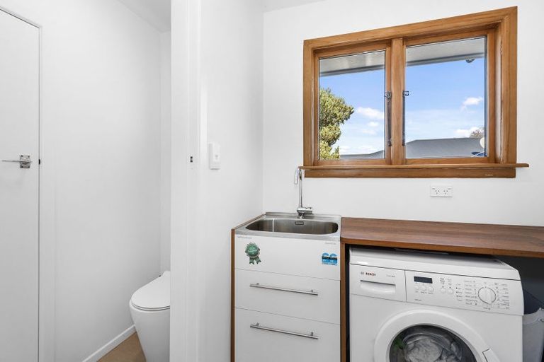 Photo of property in 68 Kennedys Bush Road, Halswell, Christchurch, 8025