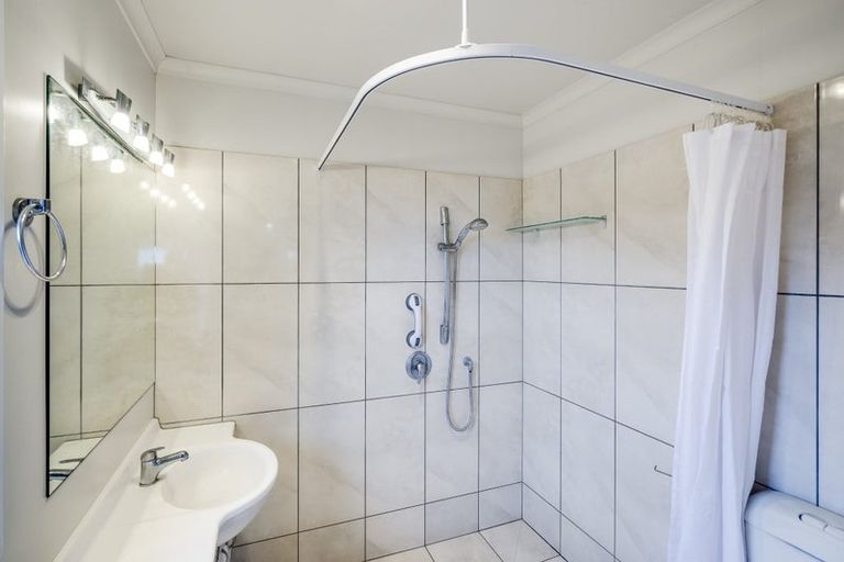 Photo of property in 17 Mcnaughton Place, Onekawa, Napier, 4110