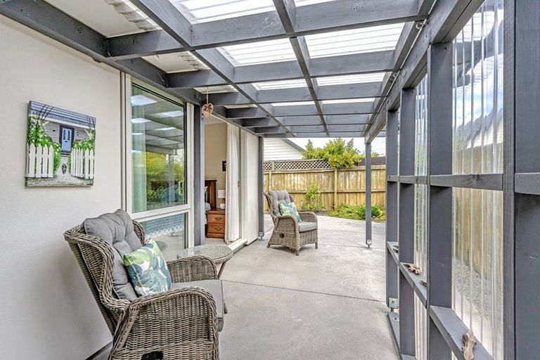 Photo of property in 463a Bower Avenue, Parklands, Christchurch, 8083