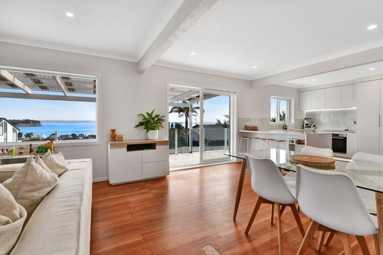 Photo of property in 954 Whangaparaoa Road, Manly, Whangaparaoa, 0930