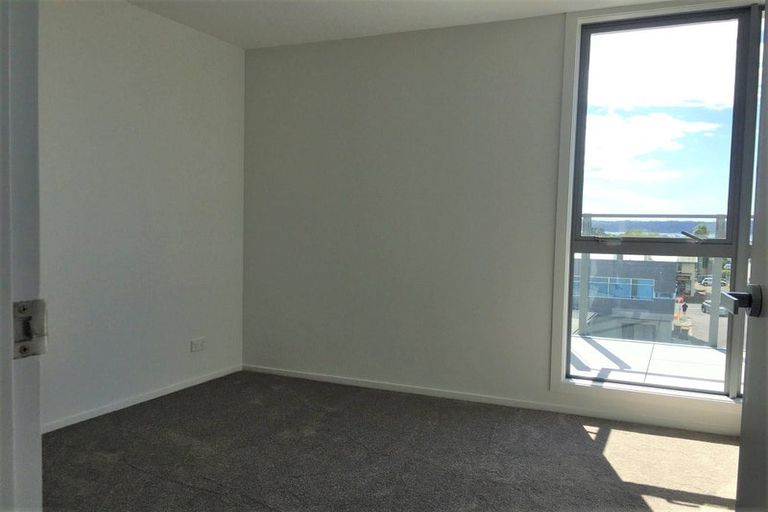 Photo of property in Bella Vista, 3g/84 Gunner Drive, Te Atatu Peninsula, Auckland, 0610