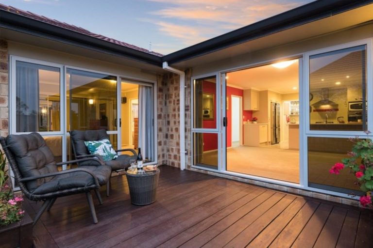 Photo of property in 6 Saratoga Court, Papamoa Beach, Papamoa, 3118