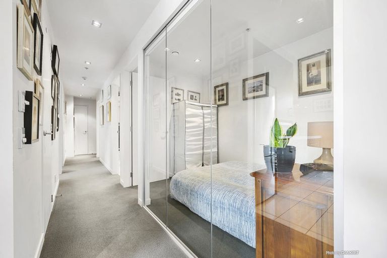 Photo of property in Monument Apartments, 1j/245 Wakefield Street, Te Aro, Wellington, 6011