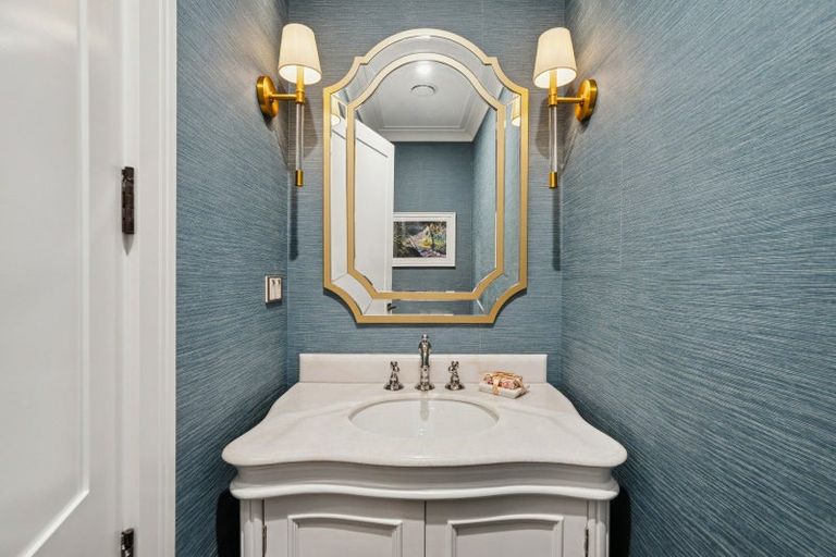 Photo of property in 40 Cunninghams Drive, Jacks Point, Queenstown, 9371