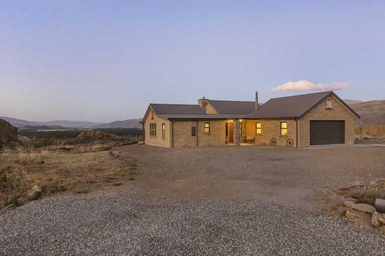 Photo of property in 16d Gibson Road, Bannockburn, Cromwell, 9384