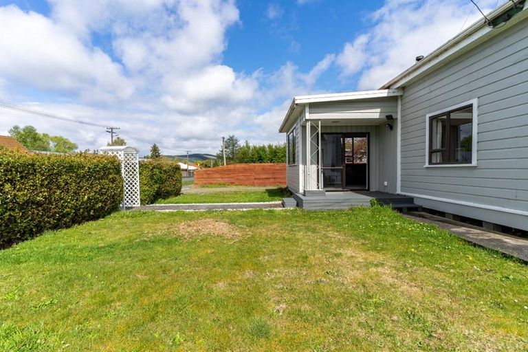 Photo of property in 30 Burns Street, Milton, 9220