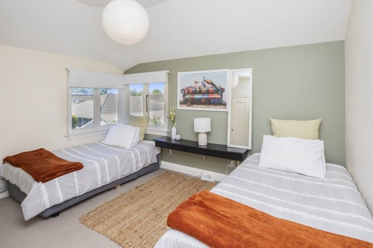 Photo of property in 31 Office Road, Merivale, Christchurch, 8014