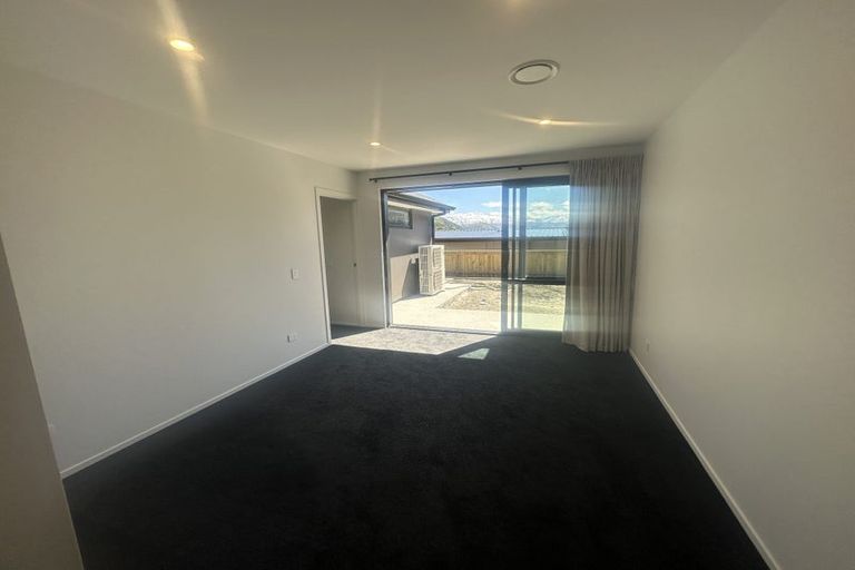 Photo of property in 77 Drysdale Road, Jacks Point, 9371