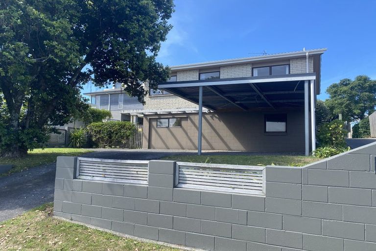 Photo of property in 327a Oceanbeach Road, Mount Maunganui, 3116