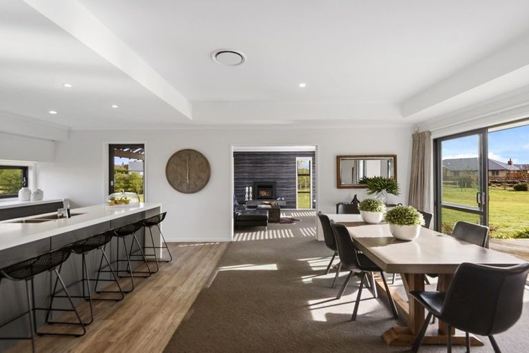 Photo of property in 14 Kingsdowne Drive, West Melton, 7618