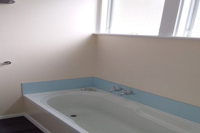 Photo of property in 63 Earls Road, Saint Clair, Dunedin, 9012