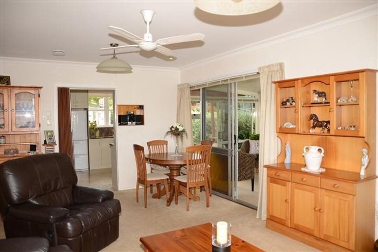 Photo of property in 6 Kingswood Road, Brookfield, Tauranga, 3110