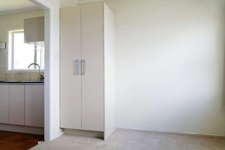 Photo of property in 1/31 Becroft Drive, Forrest Hill, Auckland, 0620