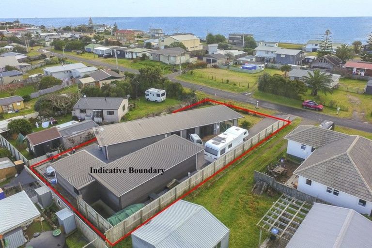 Photo of property in 22 Costello Crescent, Pukehina, Te Puke, 3189