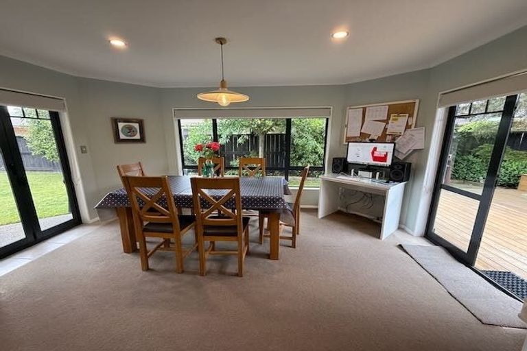 Photo of property in 7 Blossom Grove, Papamoa Beach, Papamoa, 3118
