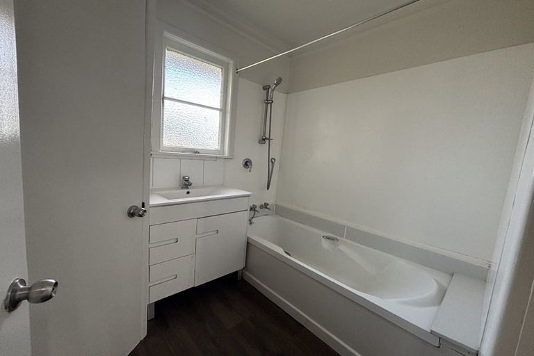 Photo of property in 6 Tennessee Avenue, Mangere East, Auckland, 2024